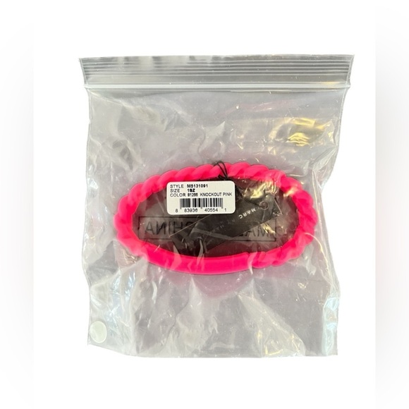 MARC JACOBS Pink Silicone Chain Bracelet NWT  8 AVAILABLE - Picture 2 of 2
